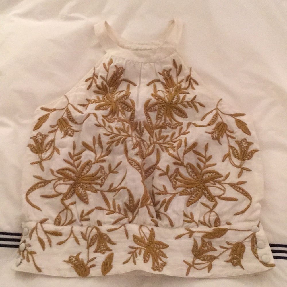 Embroidered blouse with button details